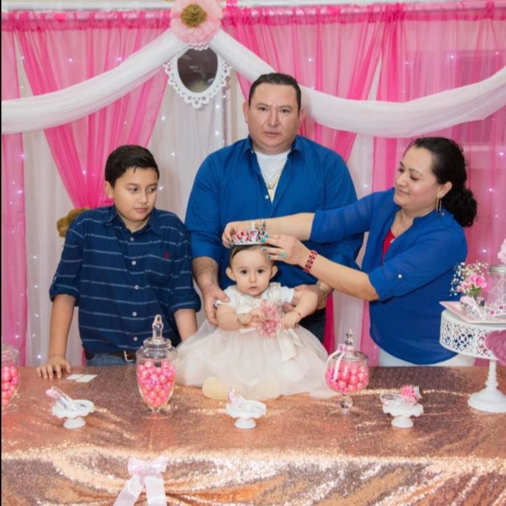 Meet your Posher, Evelyn